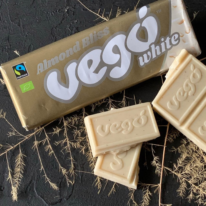 Vego Almond Bliss White Chocolate Bar 50g